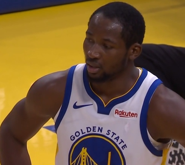 我好无语 你这要3500万 ？这几个回合看得我想骂人 [淡淡的] ​​​​开拓者