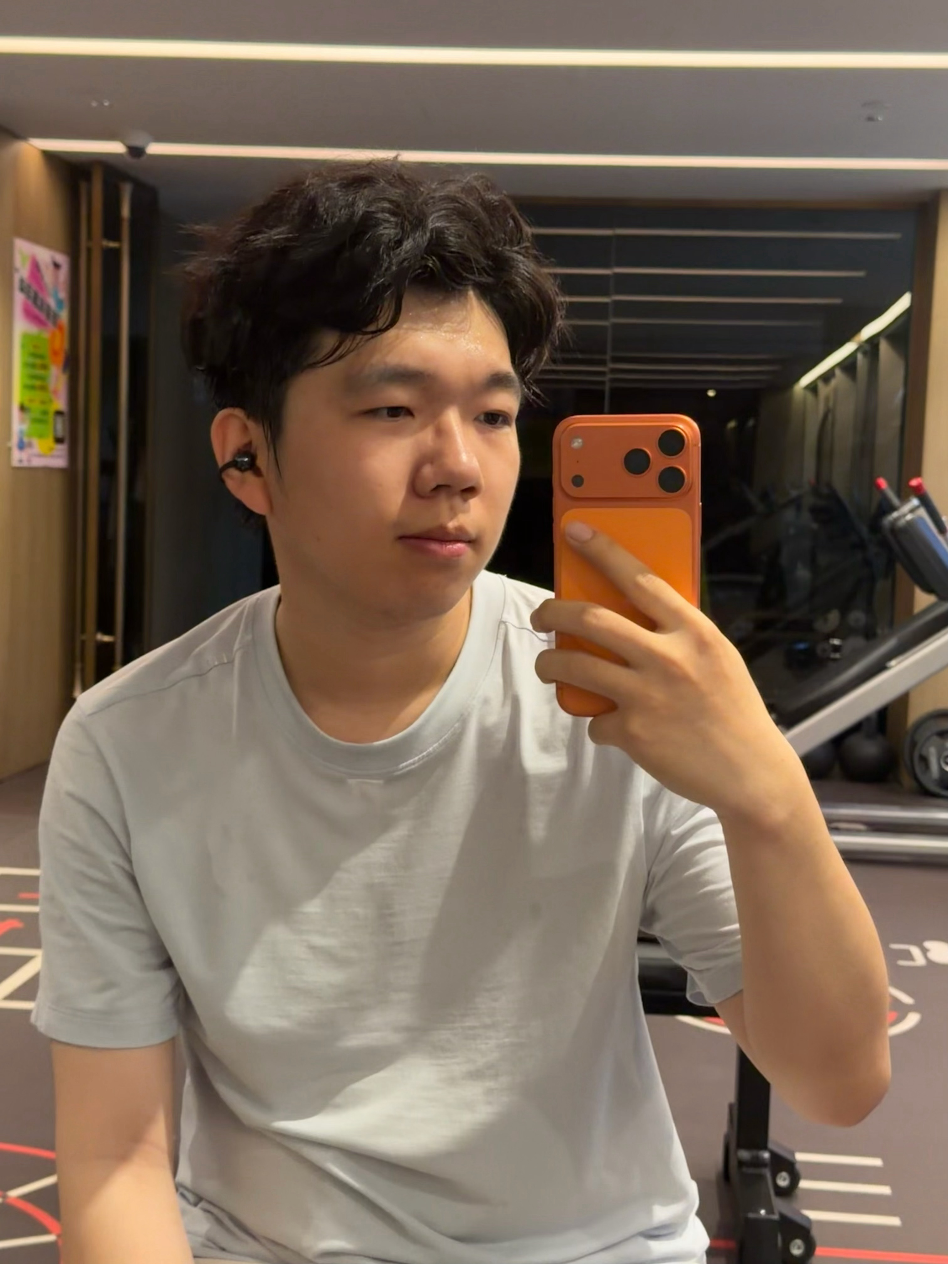 楼下有个健身房确实方便多了……