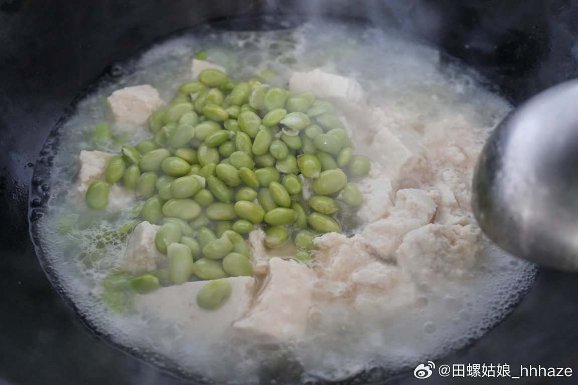 还有个没上镜的清炒油菜，挺清淡吧，嘿嘿 