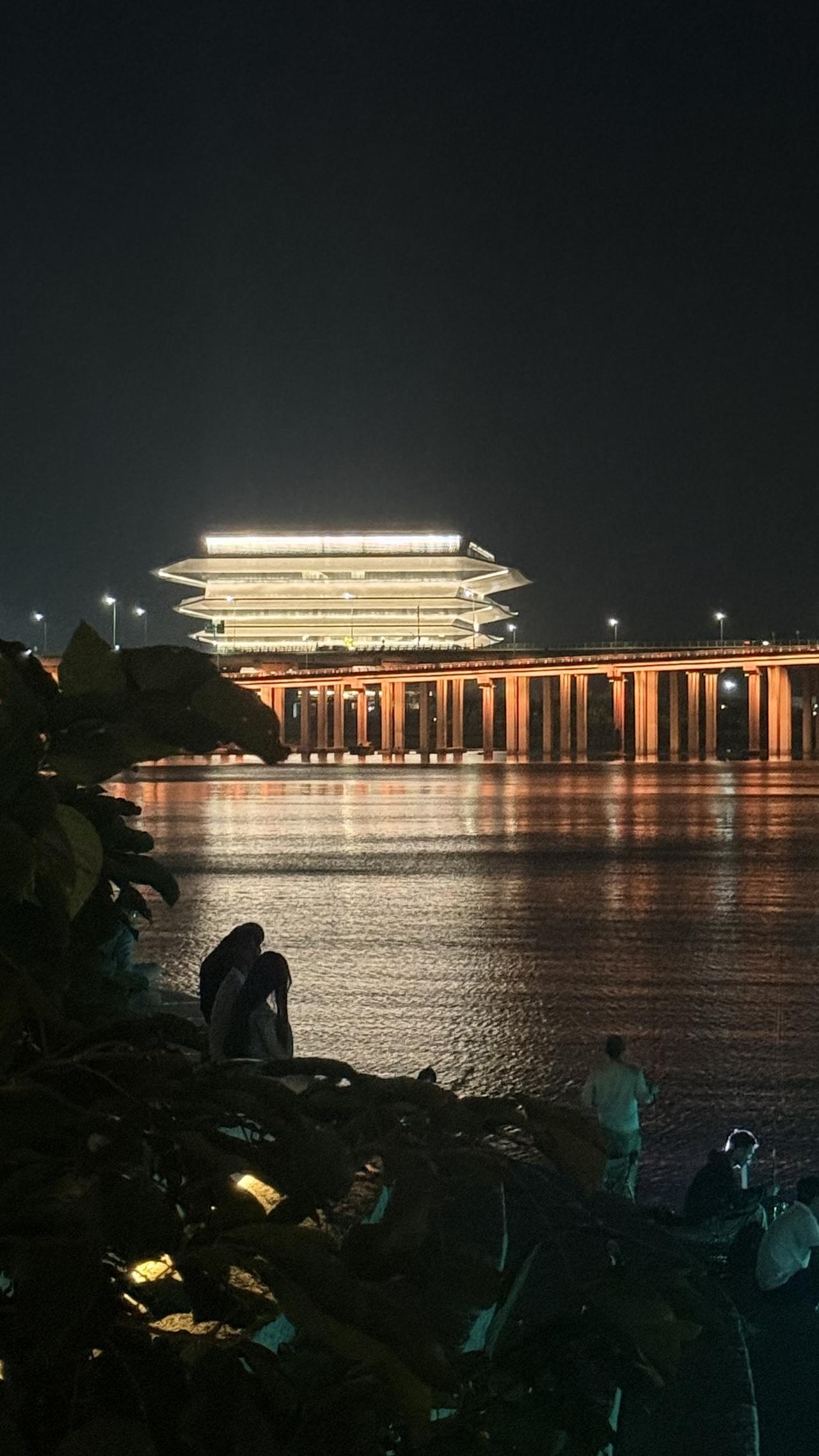 发现没？2026年前三季度深圳的工业和制造业发展迅猛遥遥领先！中国工业第一城的地