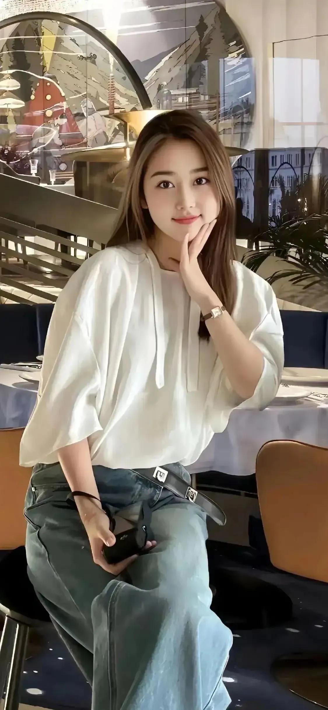 男人喜欢女人，有时候其实和模样相貌没啥关系，他们讲话，就喜欢她那个劲儿，她那个劲