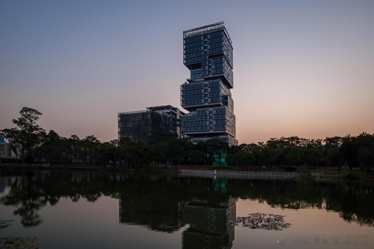 春节很多餐馆很火爆，很多都是知名的品牌餐馆检验门店扩张速度是否成功，有一个“15