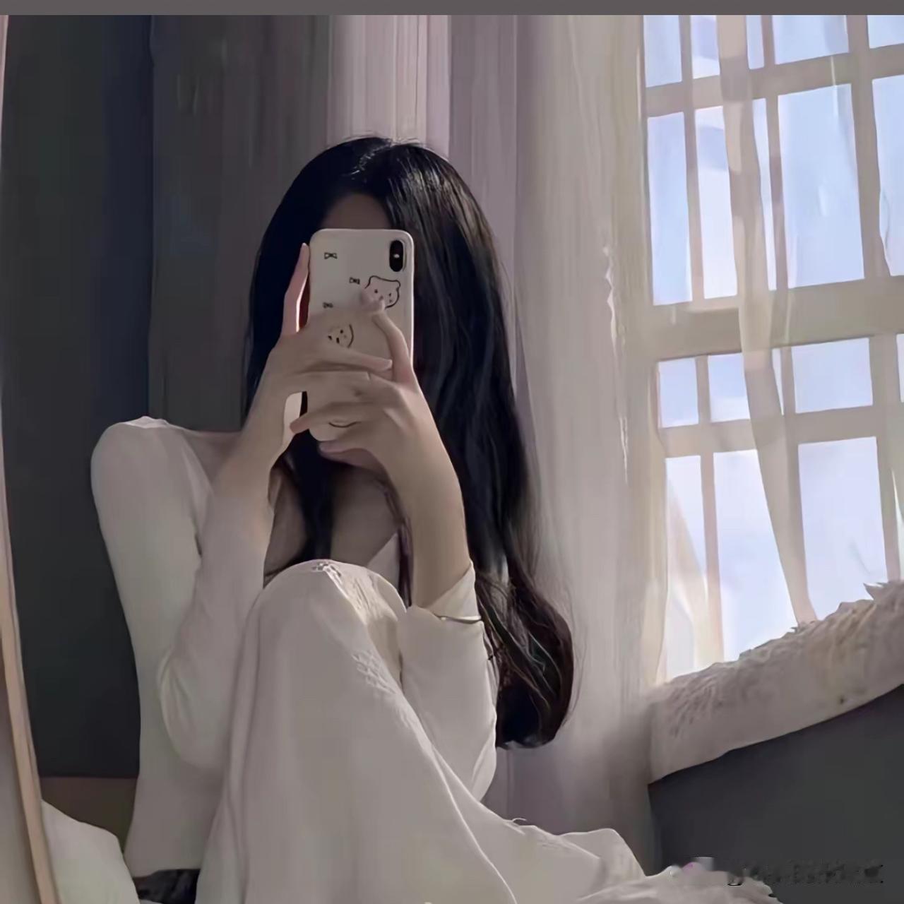 这样做，让男人反过来黏着你

1:你每天的任务就是好好生活，好好打扮自己，让自己