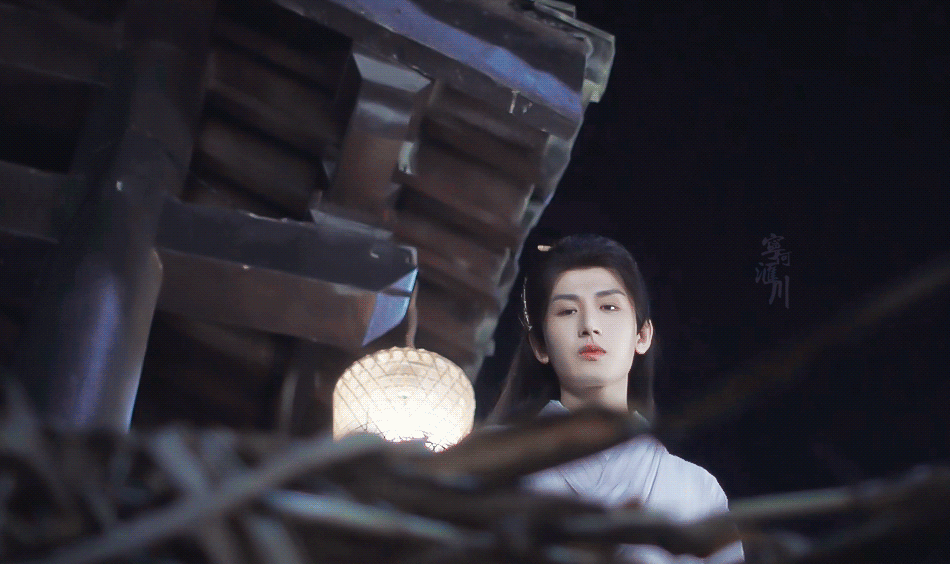 为什么房间里那么多灰尘毛因为身处尘世，哪能不沾半点风尘。 