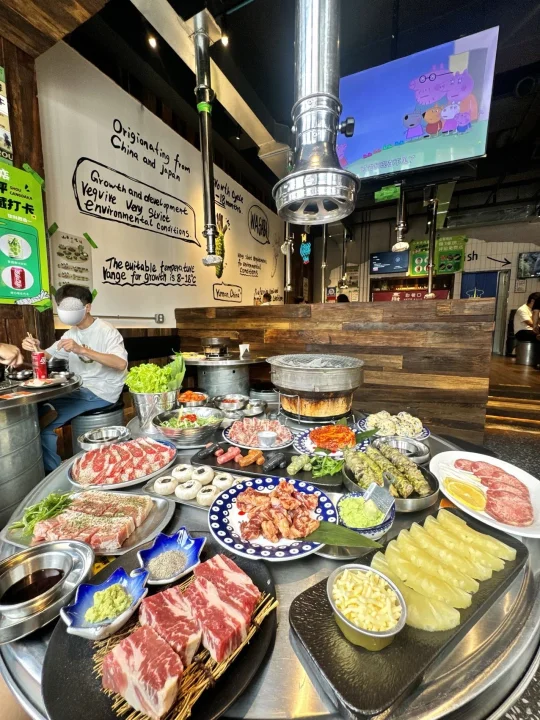 保定！边吃烤肉边追剧的韩国烤肉！