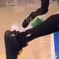 NBA  北京时间5月27日，NBA西部决赛天王山之战正在进行中。比赛进行到第三