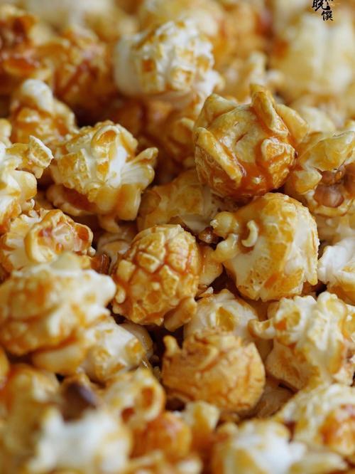 昨天嘴馋，突发奇想，自己做一次爆米花吃。

在网上看了做爆米花的过程，感觉很简单