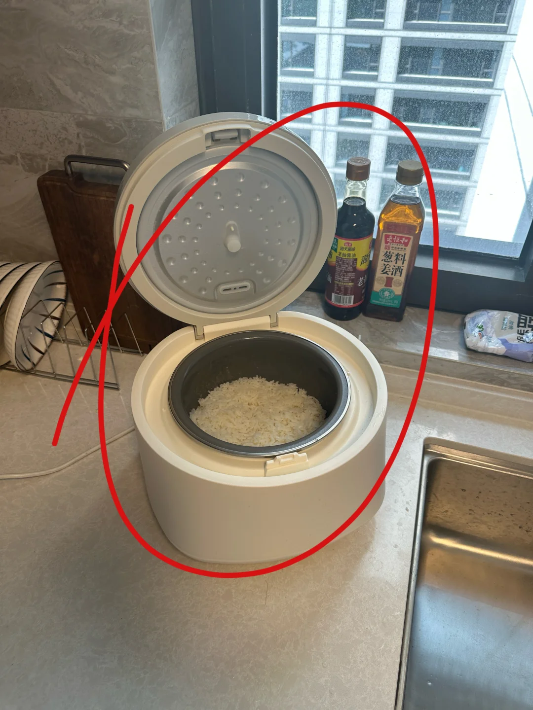 即使争议很大，电饭煲还是买了带涂层的