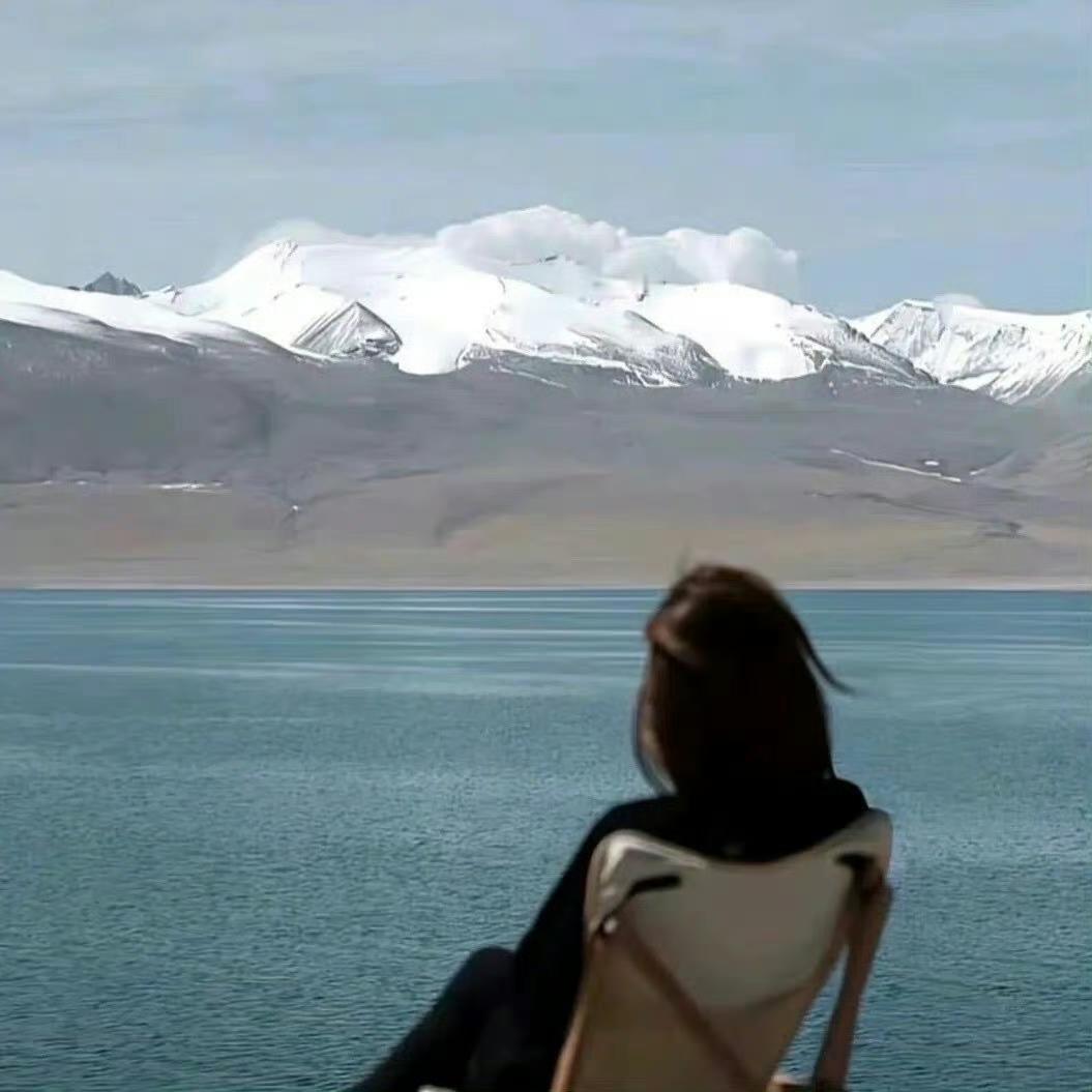 分享欲是靠回应来延续的，热情也是，没有回应，就是成年人最体面的告别。