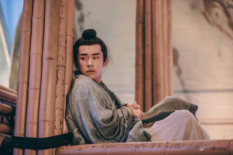 “江山不老”这个上联，我觉得特别有气势。它寓意着国家的山河永远壮丽，国家安稳昌盛