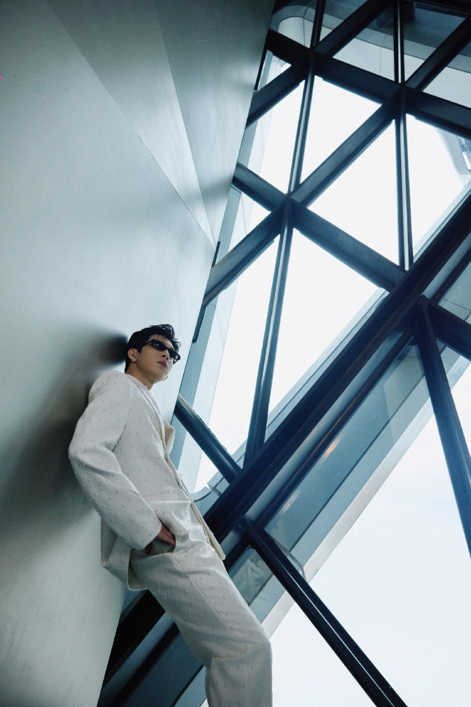 井柏然✖️BeADreamer 启幕盛典造型大片 