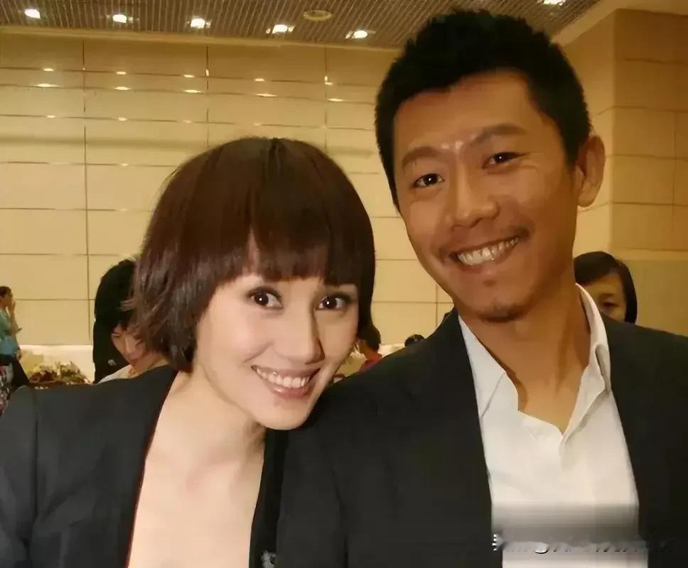 演员夏雨喜欢运动，更喜欢画画。因为他的父亲就是一名画家。
父亲原名夏朝忱，后改名