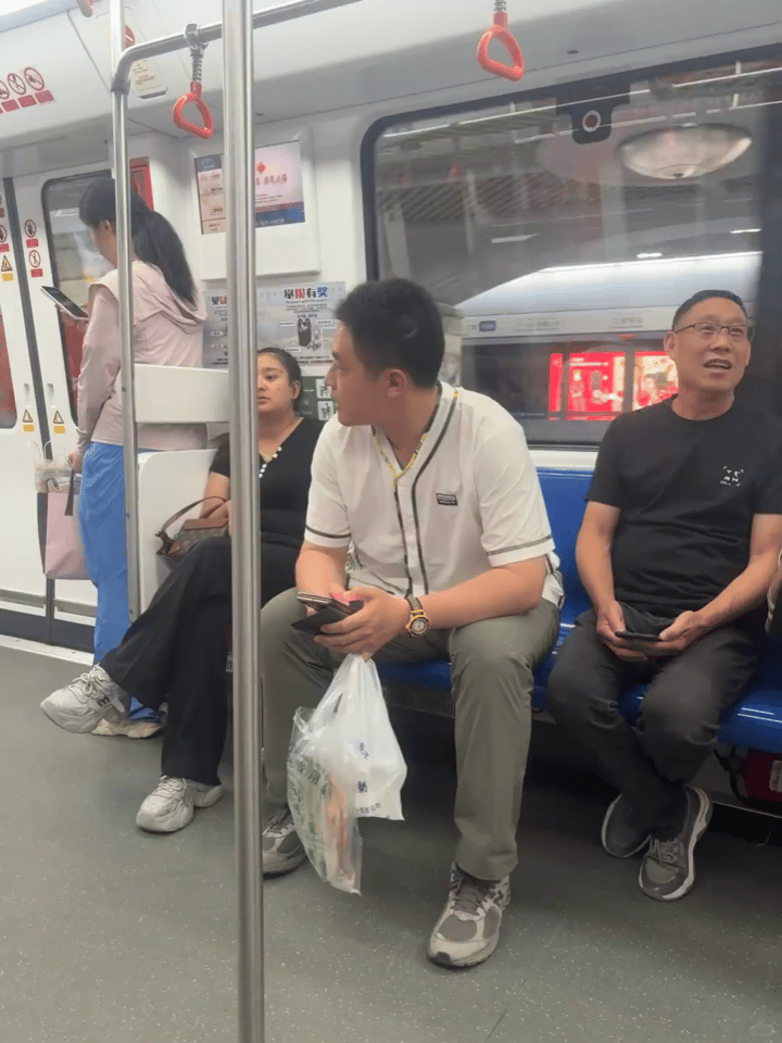 变得好高壮 