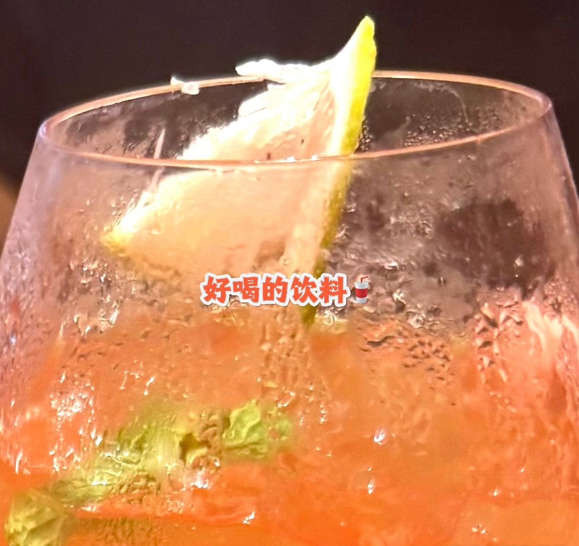 20260824 张奕然泡泡更新图片“回成都和同学吃了好吃的😋😋 最近天气炎