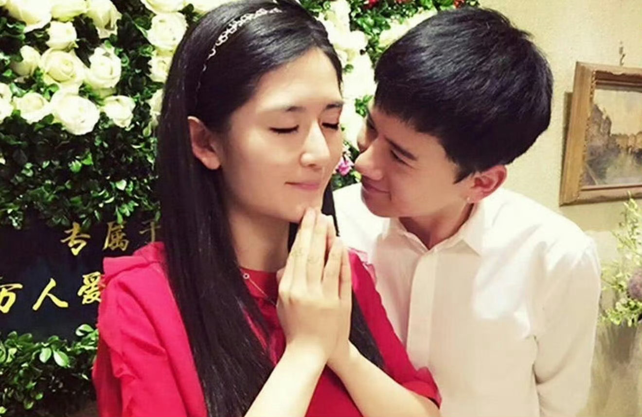 张杰张杰称和谢娜交往时单身张杰回应 事实清晰，态度明确，不用过多猜测。 