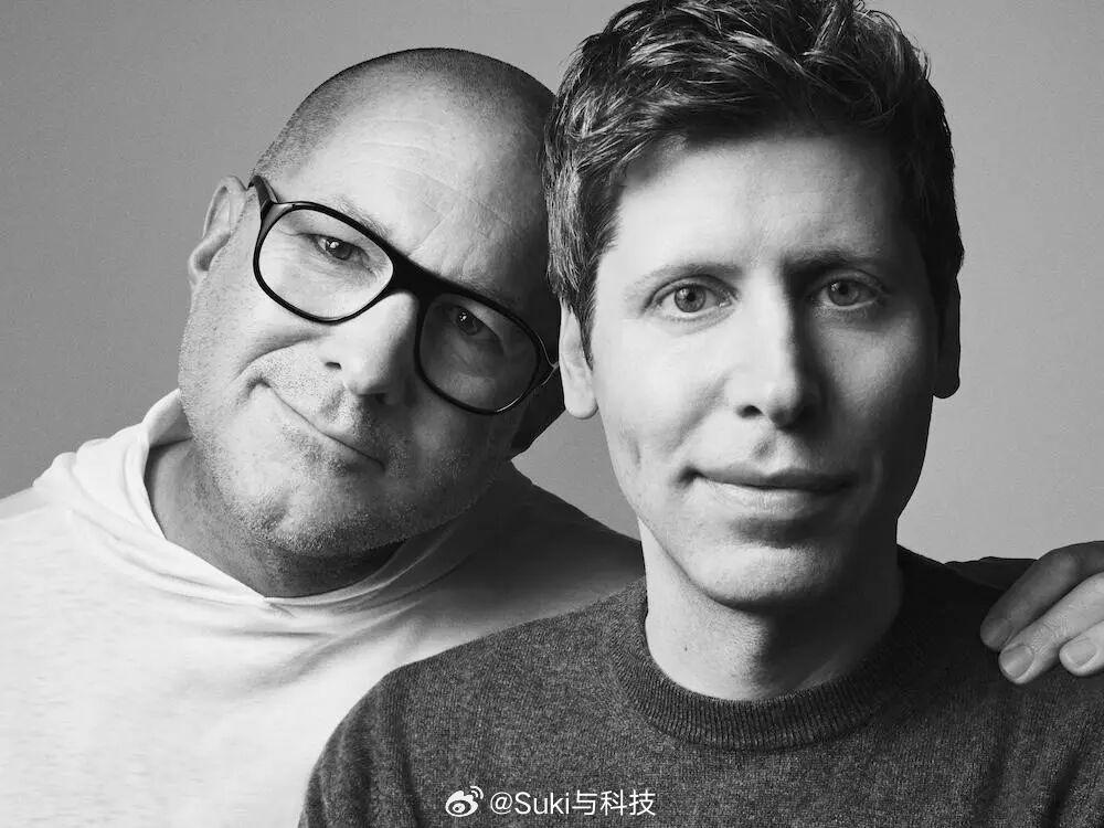 🤝当“AI时代掌舵人”遇上“苹果设计灵魂”，这组合直接把期待值拉满！Apple