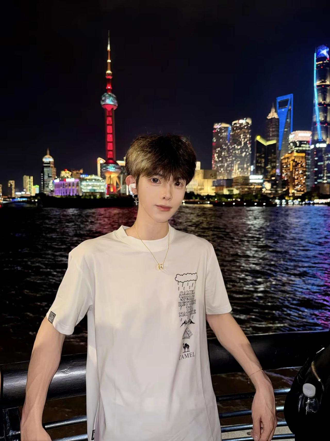 欧巴정신차리 迪丽热巴 外滩