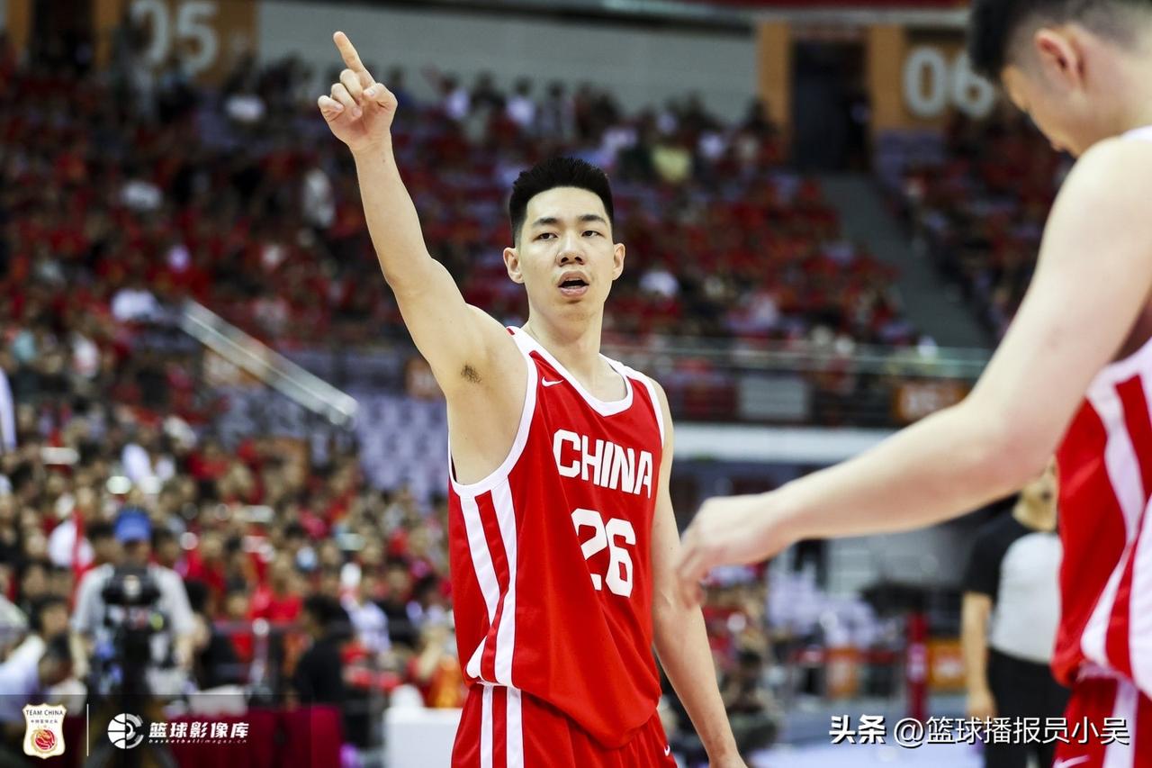 中国男篮两场世预赛打完！赛后球迷评价首发锋线朱俊龙：

1.打日本队渡边熊太上半