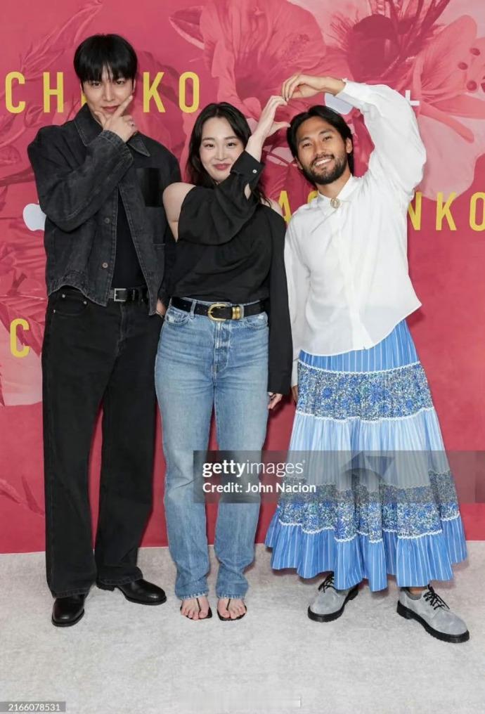 像被狗舔了#李敏镐顺产头##李敏镐也整了个顺产头# ​​​