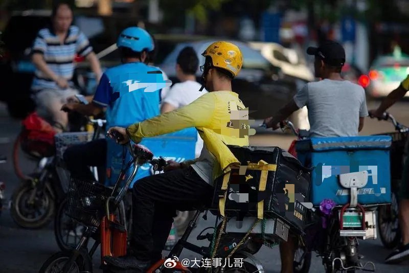 外卖小哥月入1万吸引全村19人加入月入 1 万对于很多人来说，是一份极具吸引力的