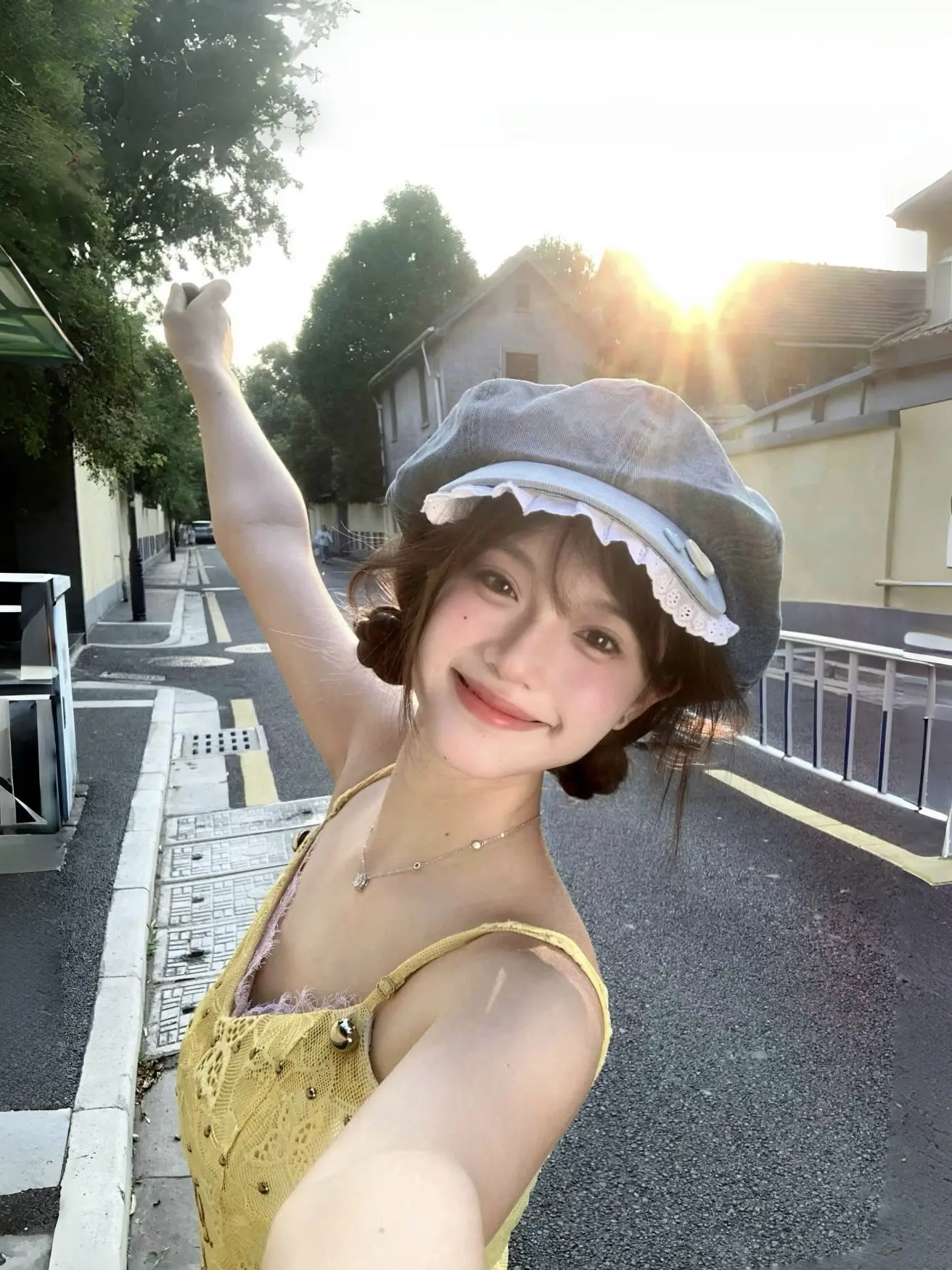 不管今天明天 如果阴雨绵绵 那我就做你的晴天