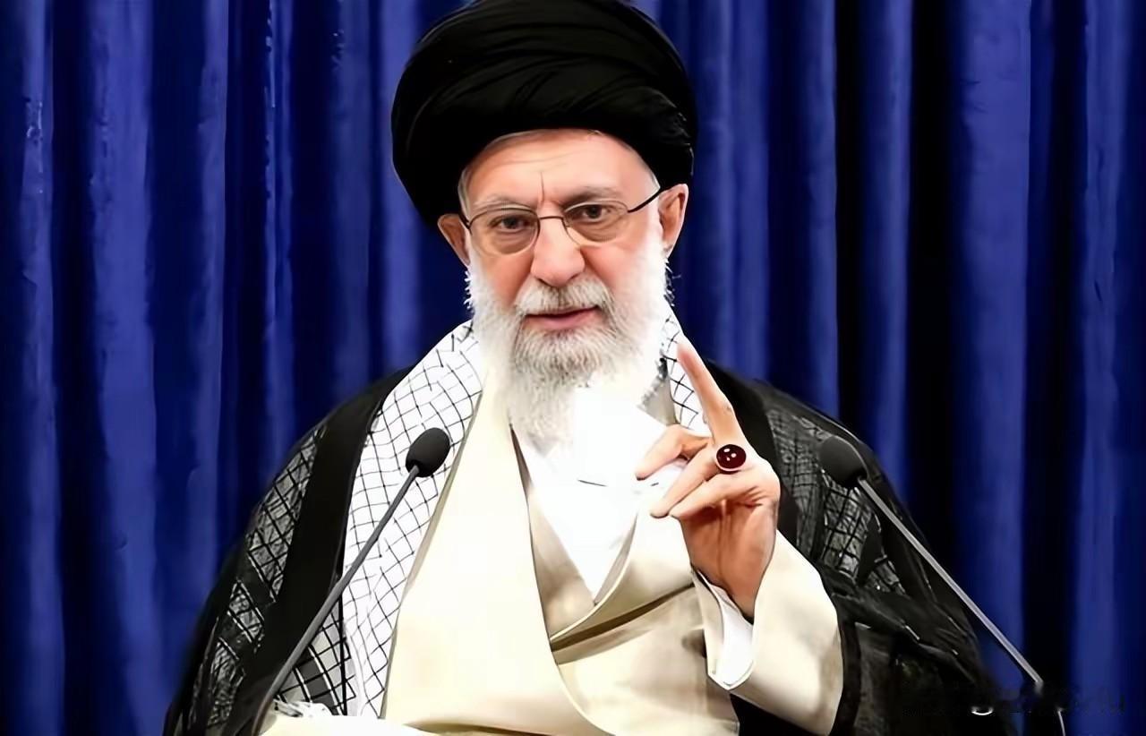 特朗普欲制裁伊朗 哈梅内伊
演讲怼美国
特朗普上台后对伊朗搞最大压
力，2025