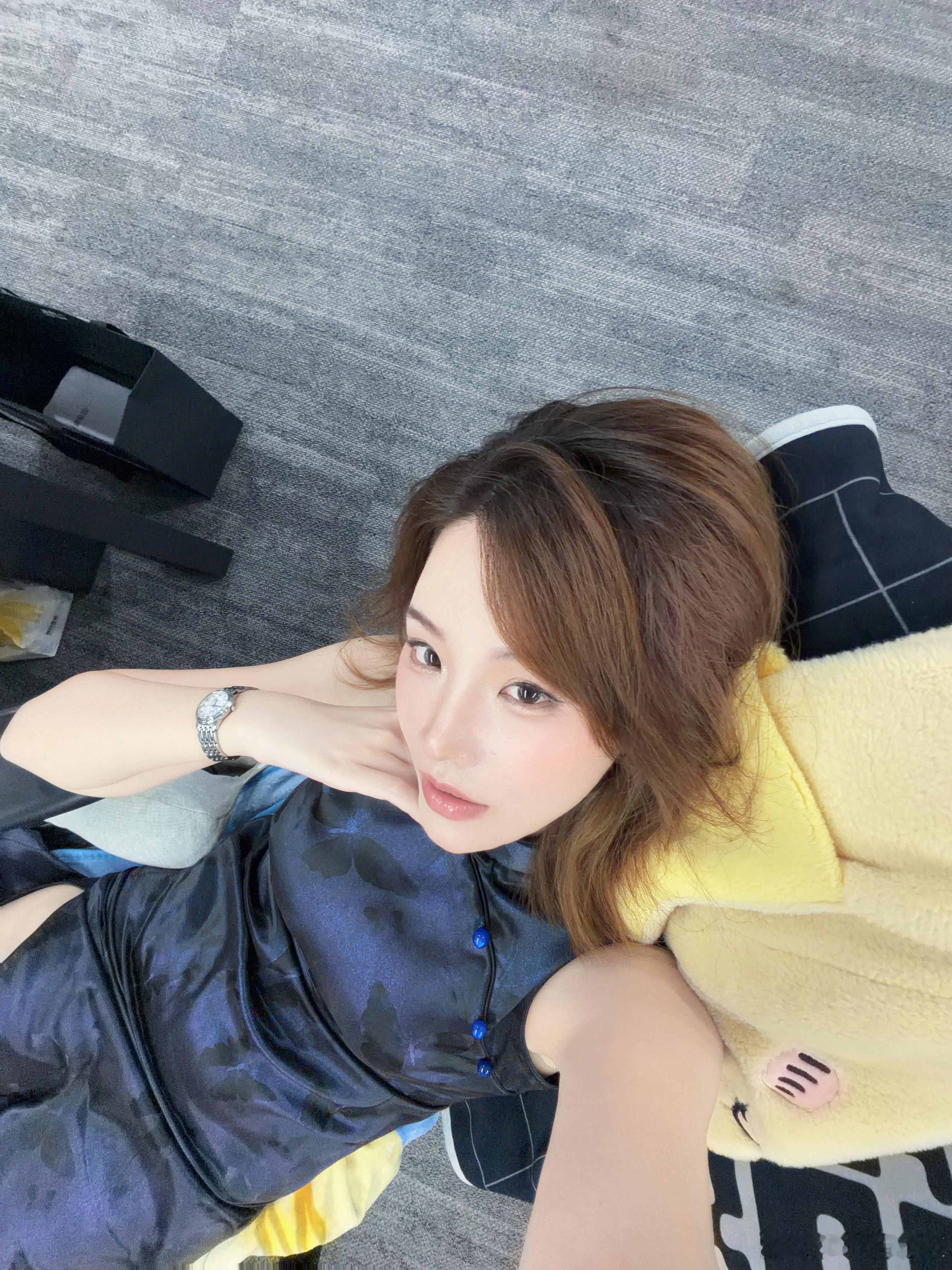 又开始自我意识过剩… 