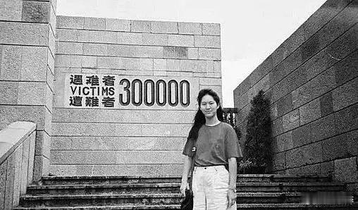 第十二个国家公祭日张纯如，可敬的南京女儿，真的勇士！ 一人护一国，向她致以崇高的