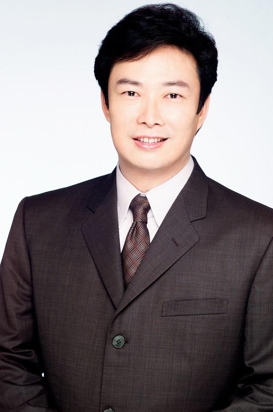 一次，费玉清在日本女友家留宿，女友贴心地为他放好洗澡水，结果他刚跨进浴缸，女友就