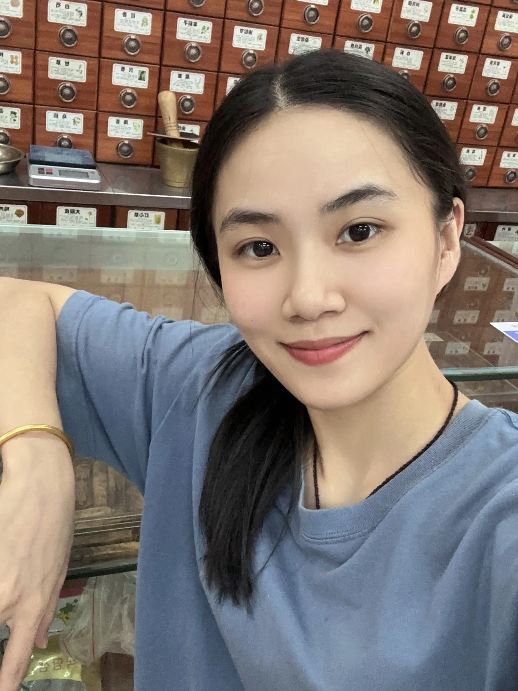 十点了，是谁这个点还在加班
