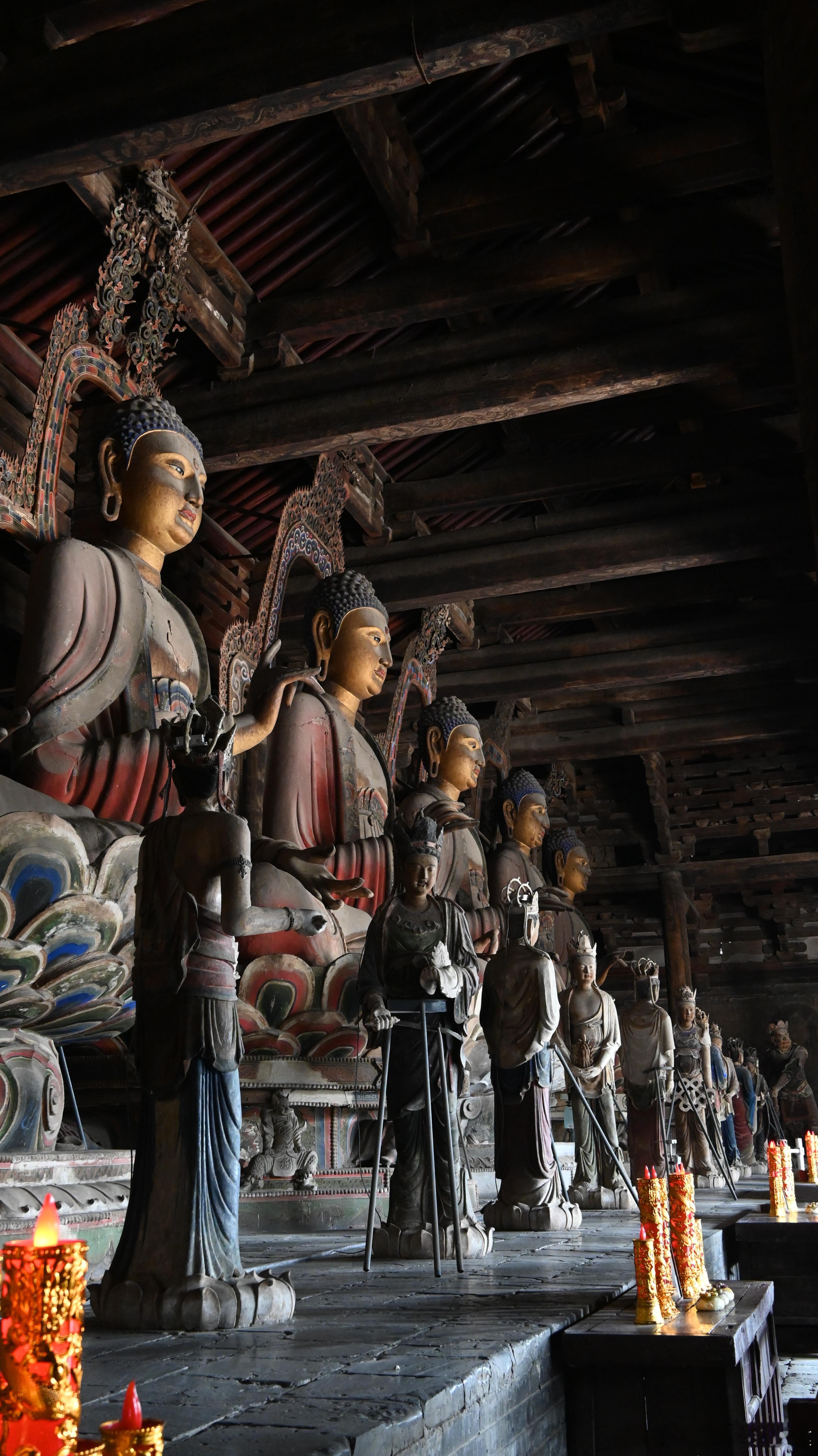 法相庄严，奉国寺大雄殿辽代七佛。#奉国寺#  ​​​