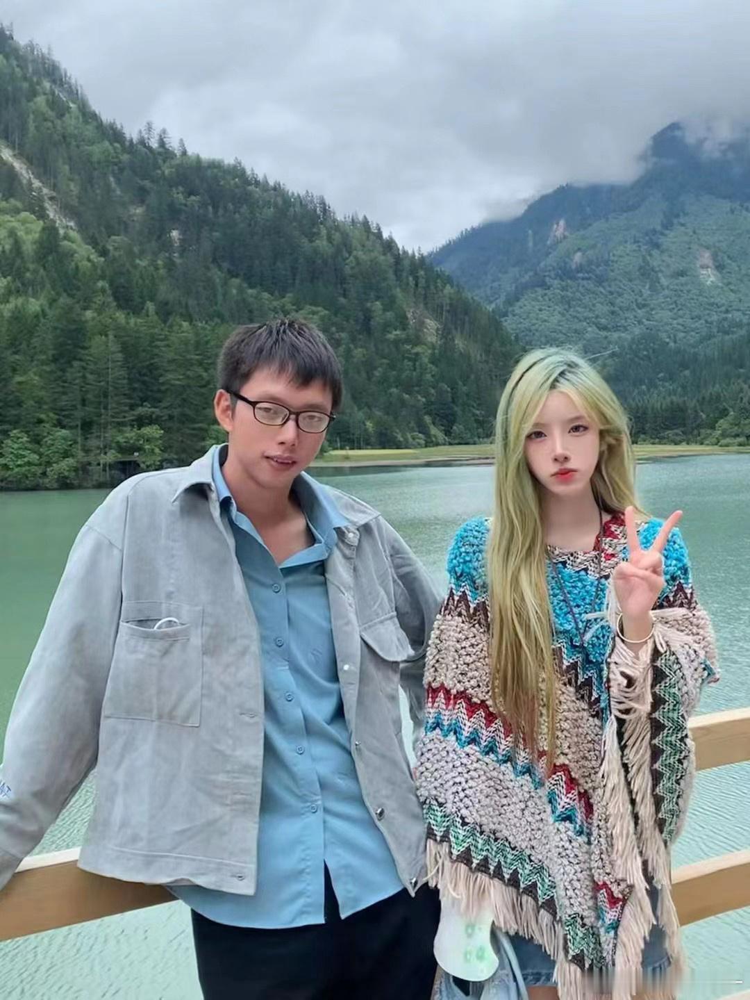 小鱼哥哥我过的好辛苦好累啊 你看到了吗  你有看到吗 如果你在就好了你一定会理解