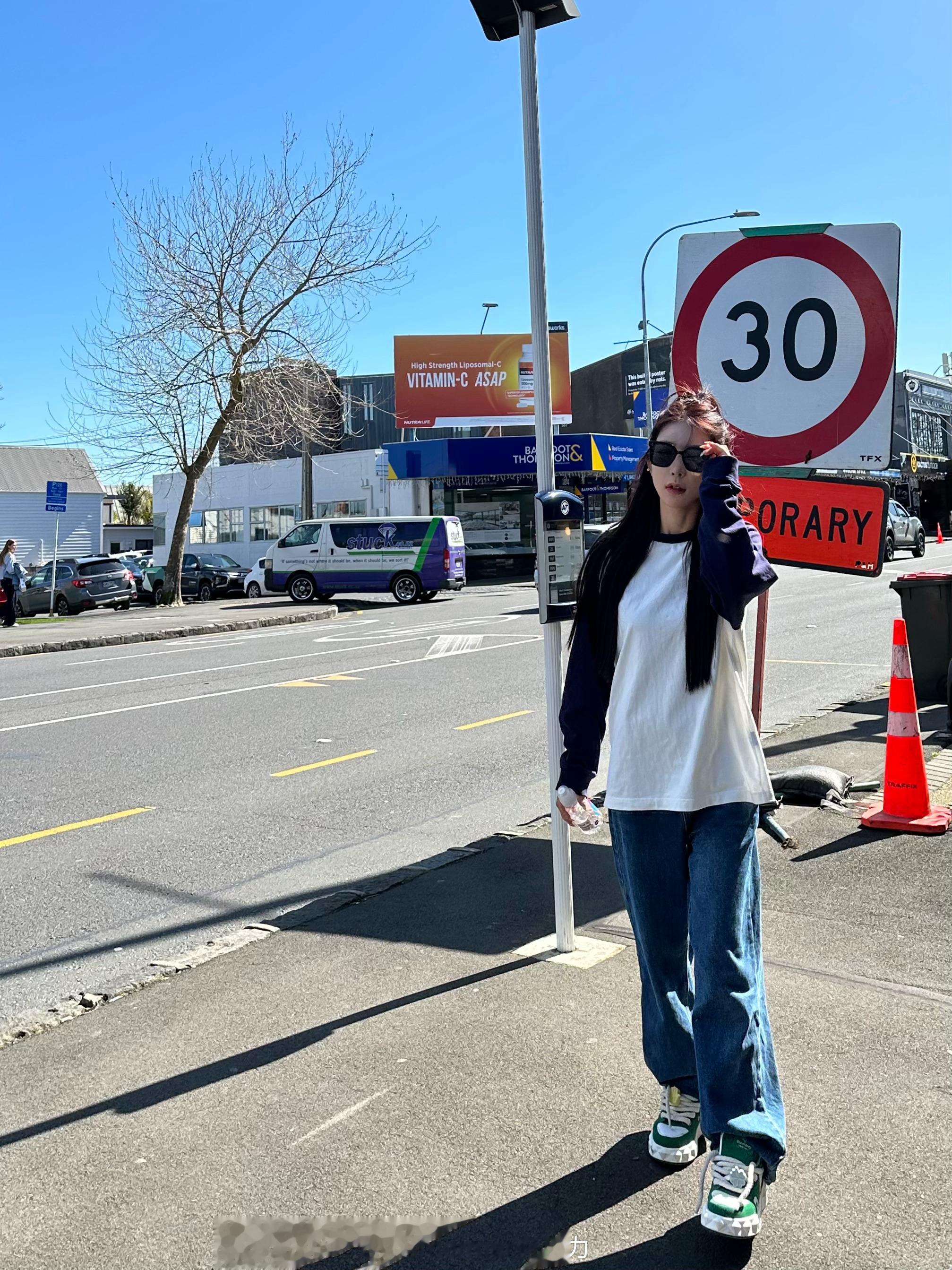 来这么多天就化了两次妆 照片都没好好拍  ​​​