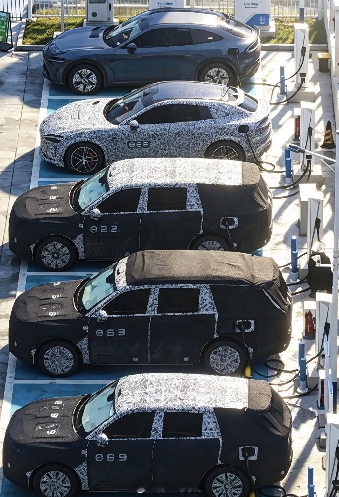 小米YU9？这三辆有啥区别？小米汽车新能源汽车