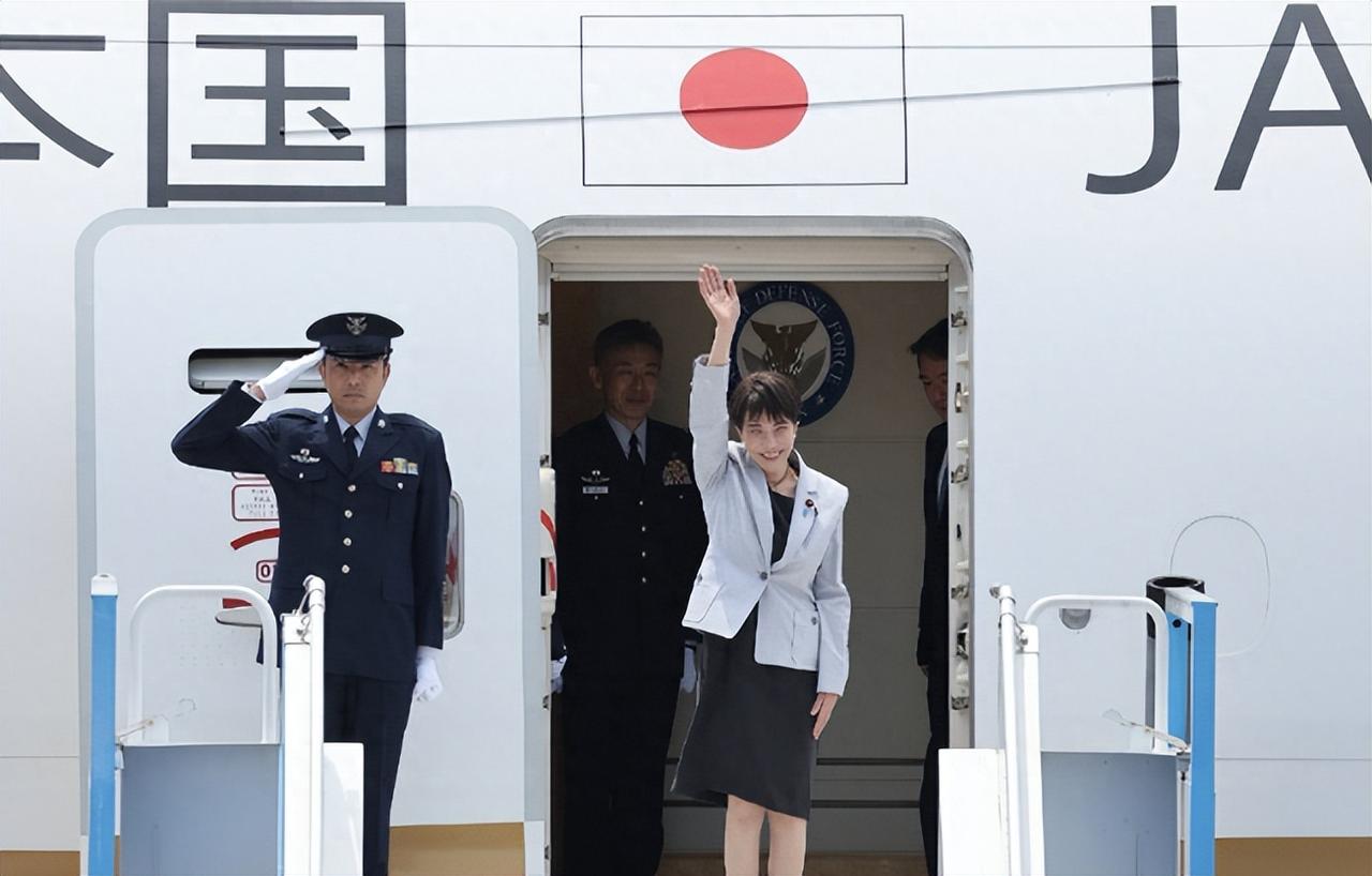 高市早苗5.18-19访韩，明着搞“故乡外交”，暗地就是想拉韩国进反华圈；但李在