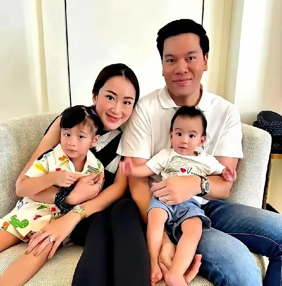 对不起佩通坦，这次我真的不站你这边，你以退为进，辞去总理一职，又做了文化部长，一