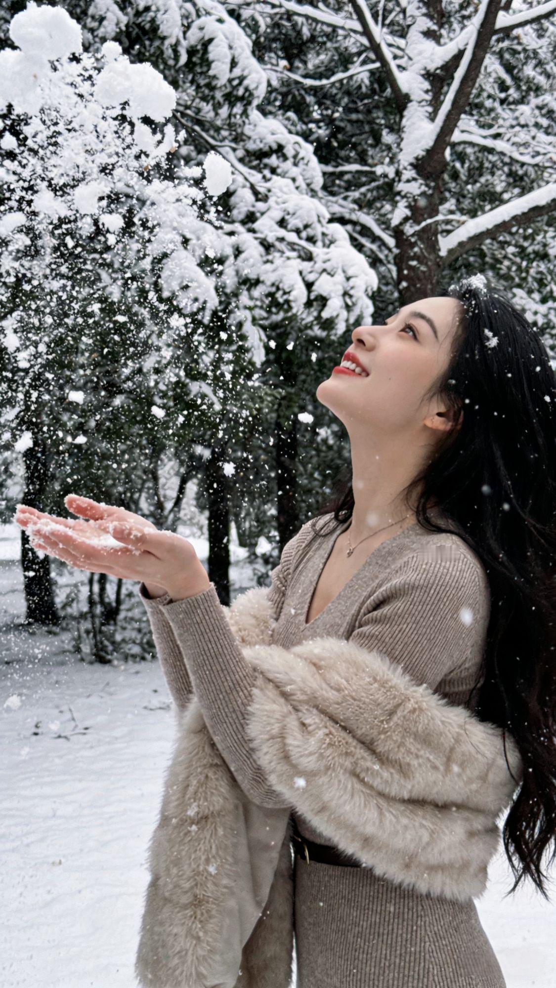 人到中年
最通透的“绝”态
我不入你的局
你说什么都枉然
不再困于他人评价内耗