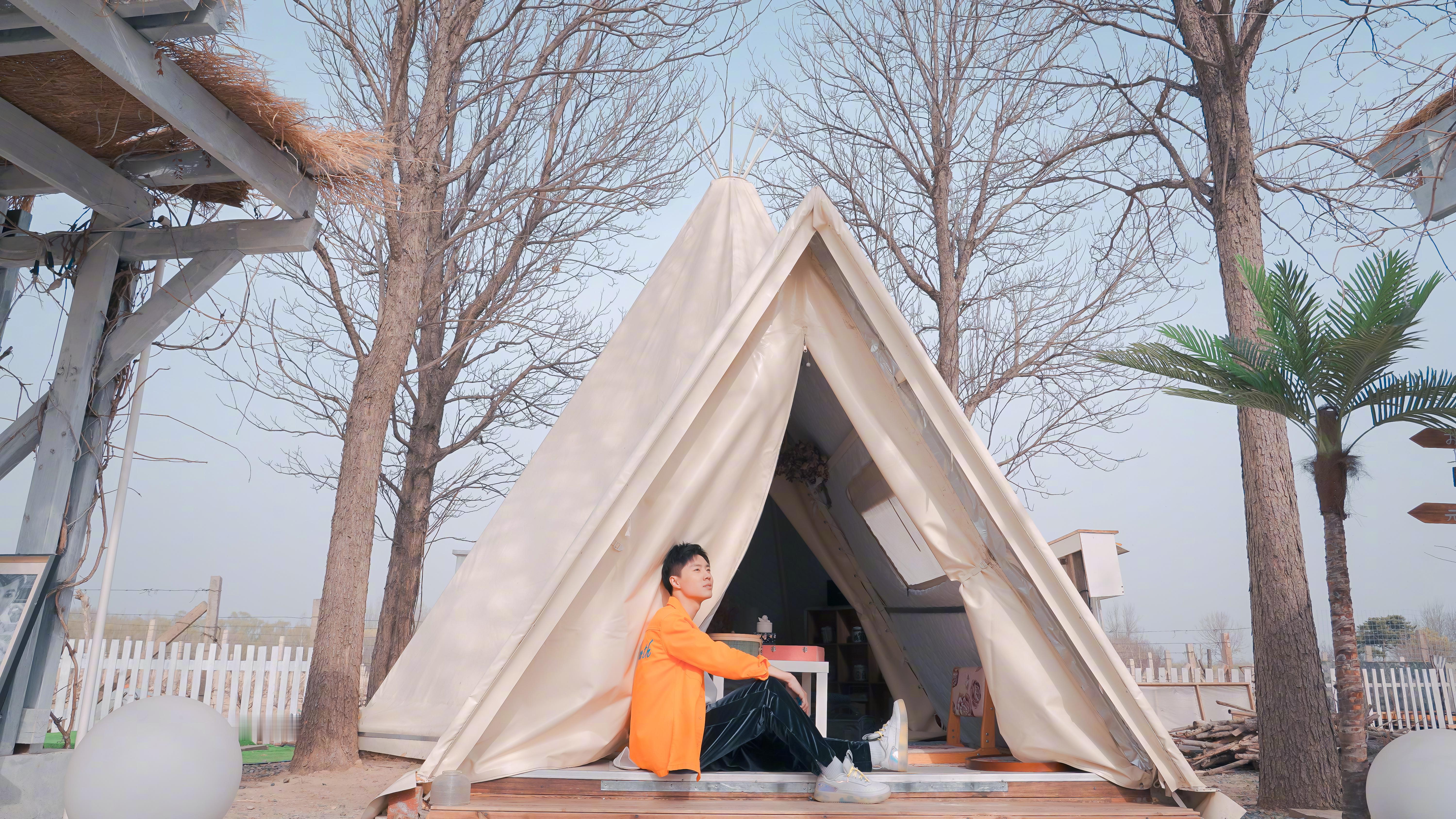 #新年旅行##不止旅行# ​​​漫步进大自然的怀抱，搭起帐篷，开启一场露营的冒险