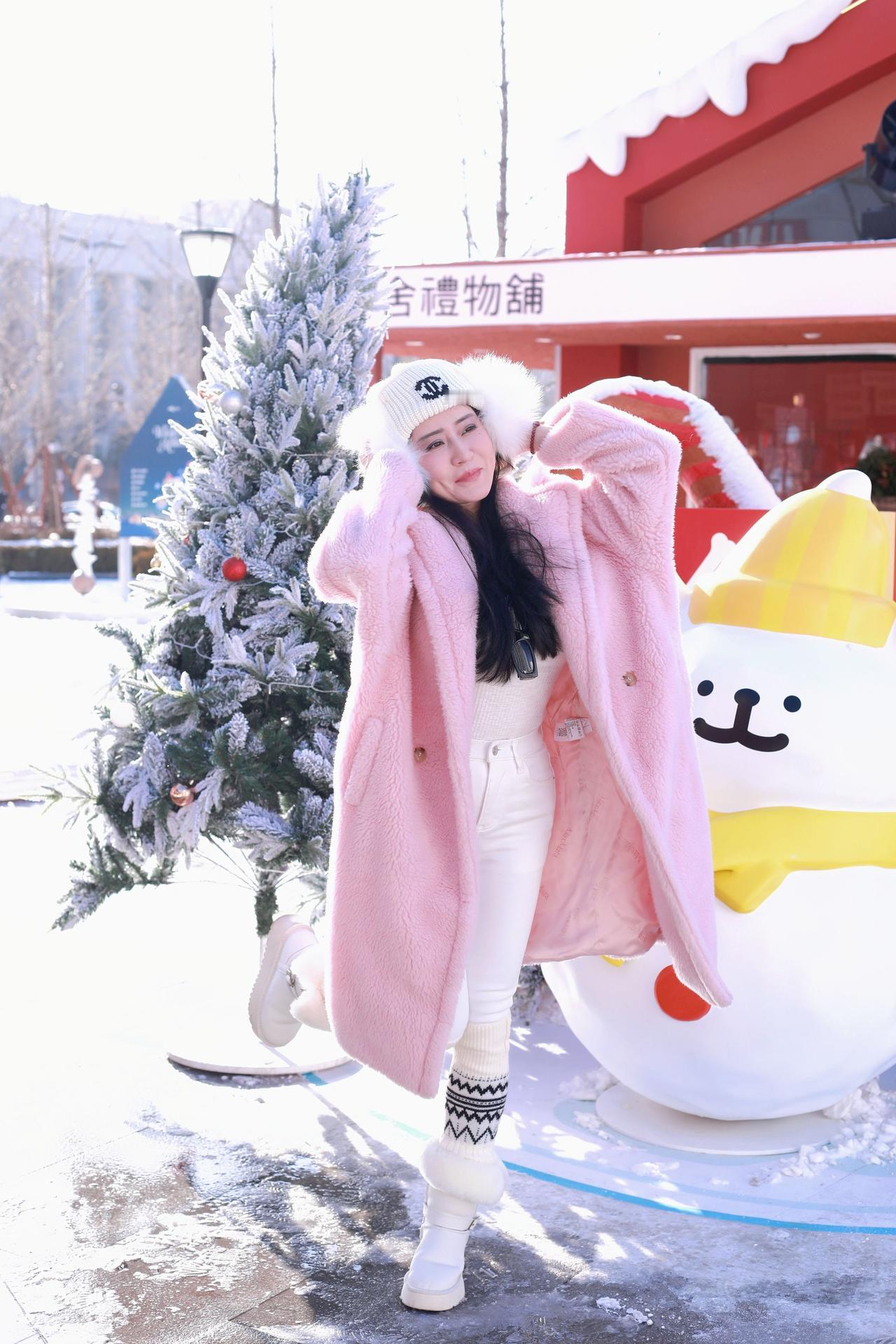 太原人像摄影约拍跟拍万象城人像原创原图直出照片外拍 人像写真户外环境人像原创摄影