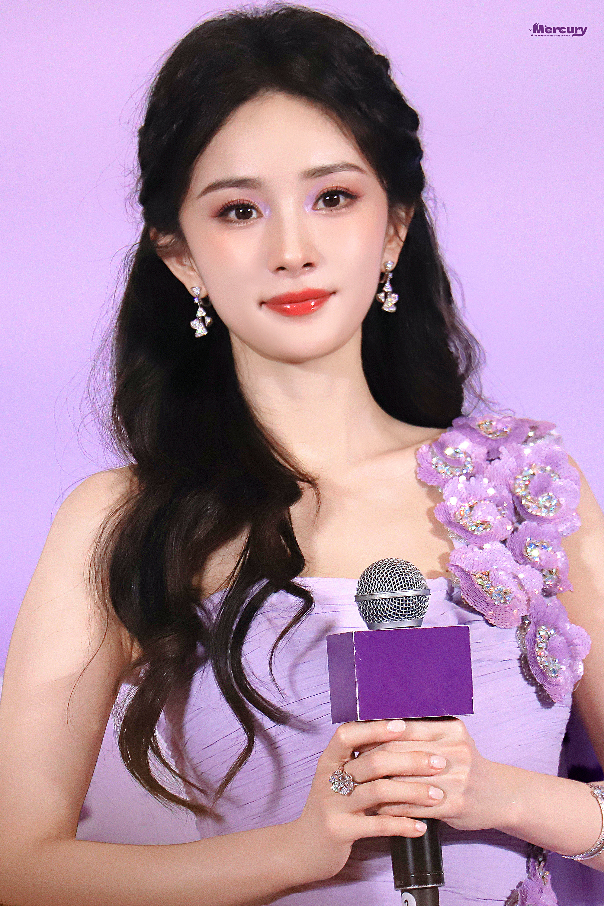 杨幂在影片中的表现让人很惊喜杨幂[超话] ​​​
