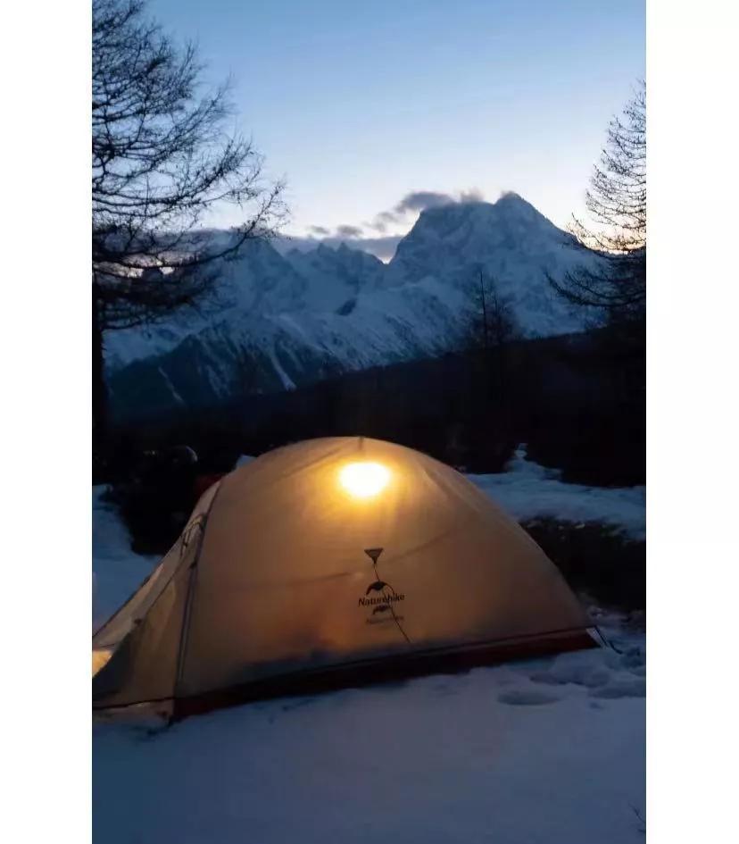 突然大火的露营又突然没人玩了
我玩了多年露营，以往的频次是一年5-15次内，前年