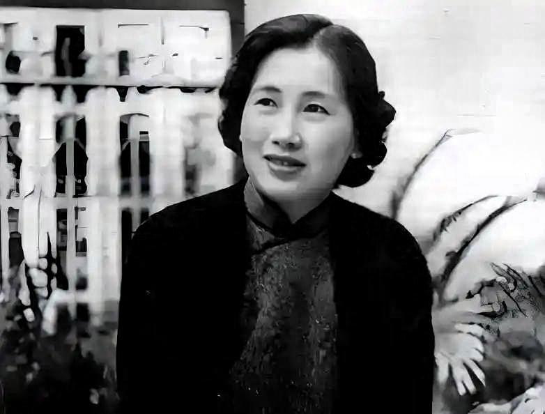 叶挺原配夫人黄春：12岁嫁入叶家受尽冷落，29岁和离带走三百大洋，此后一生却将全