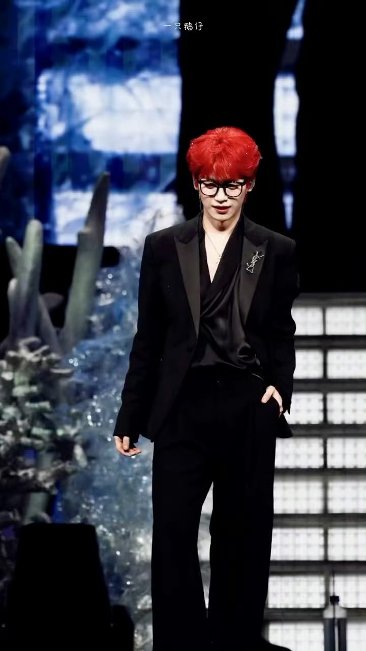 梓渝红发怎么也这么适配？还有他驾驭不了的发色吗