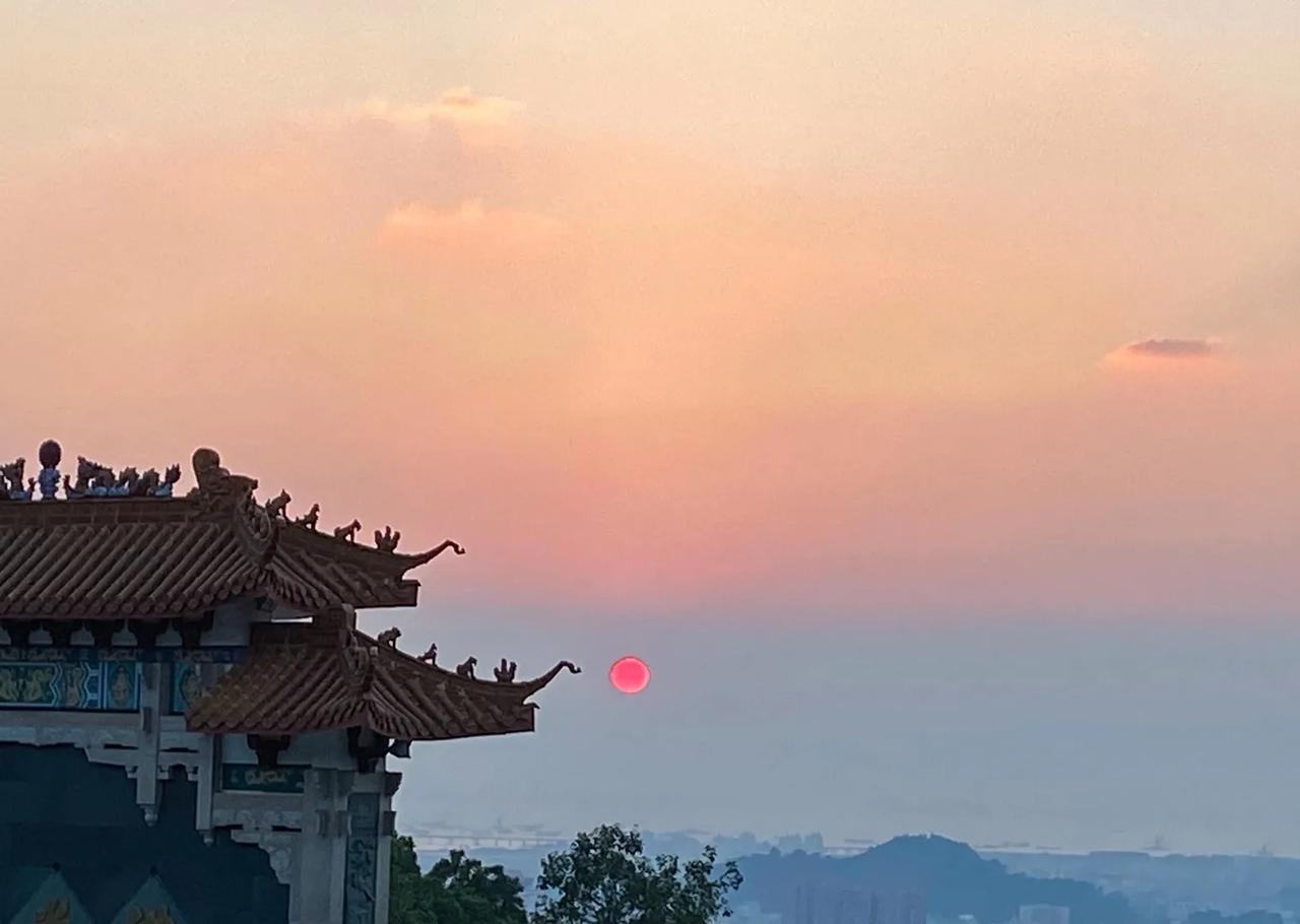 分享城市新鲜事拍拍城市的景色