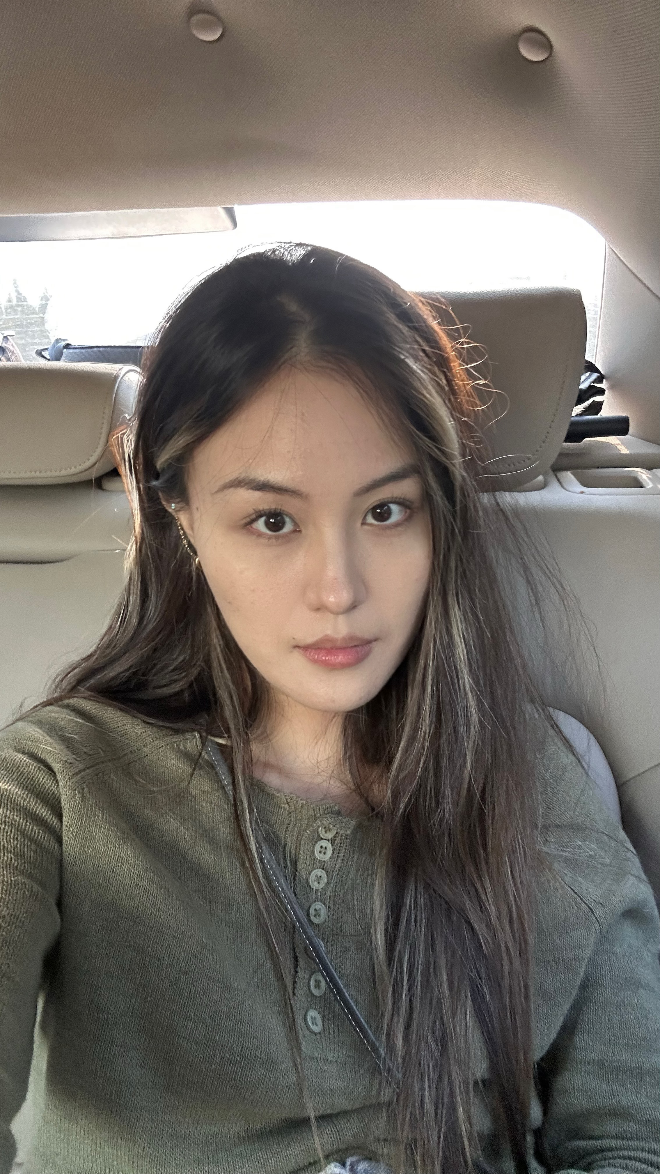 喵喵喵 上班呢 ​​​