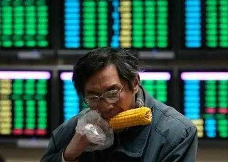 35岁失业后 :有车的开滴滴、没车的送外卖、有点存款的去了股市，卖了房的开始创业