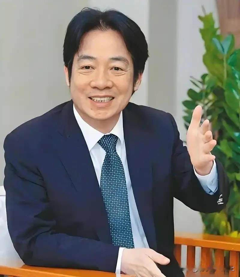 明年发钱，每人壹万NTD！

赖清德笑逐颜开的宣布，民进党当局给出的理由是，今年