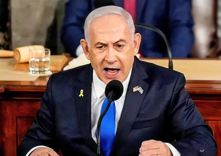 突发消息！美国和英国联合袭击完也门胡塞武装控制的多个地区军事设施之后，内塔尼亚胡