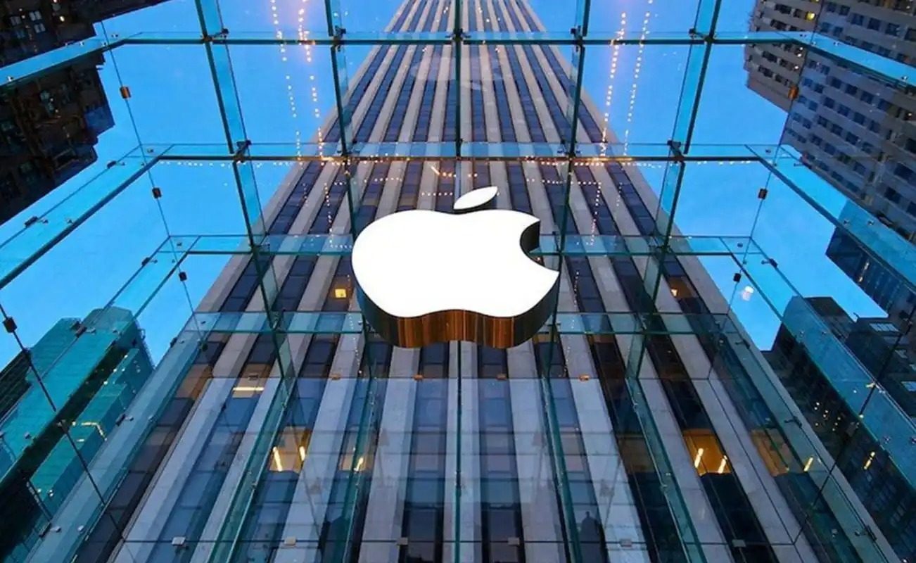 iPhone19或迎真全面屏折叠屏、全面屏，苹果都是晚了很久才做的，要是做出来的