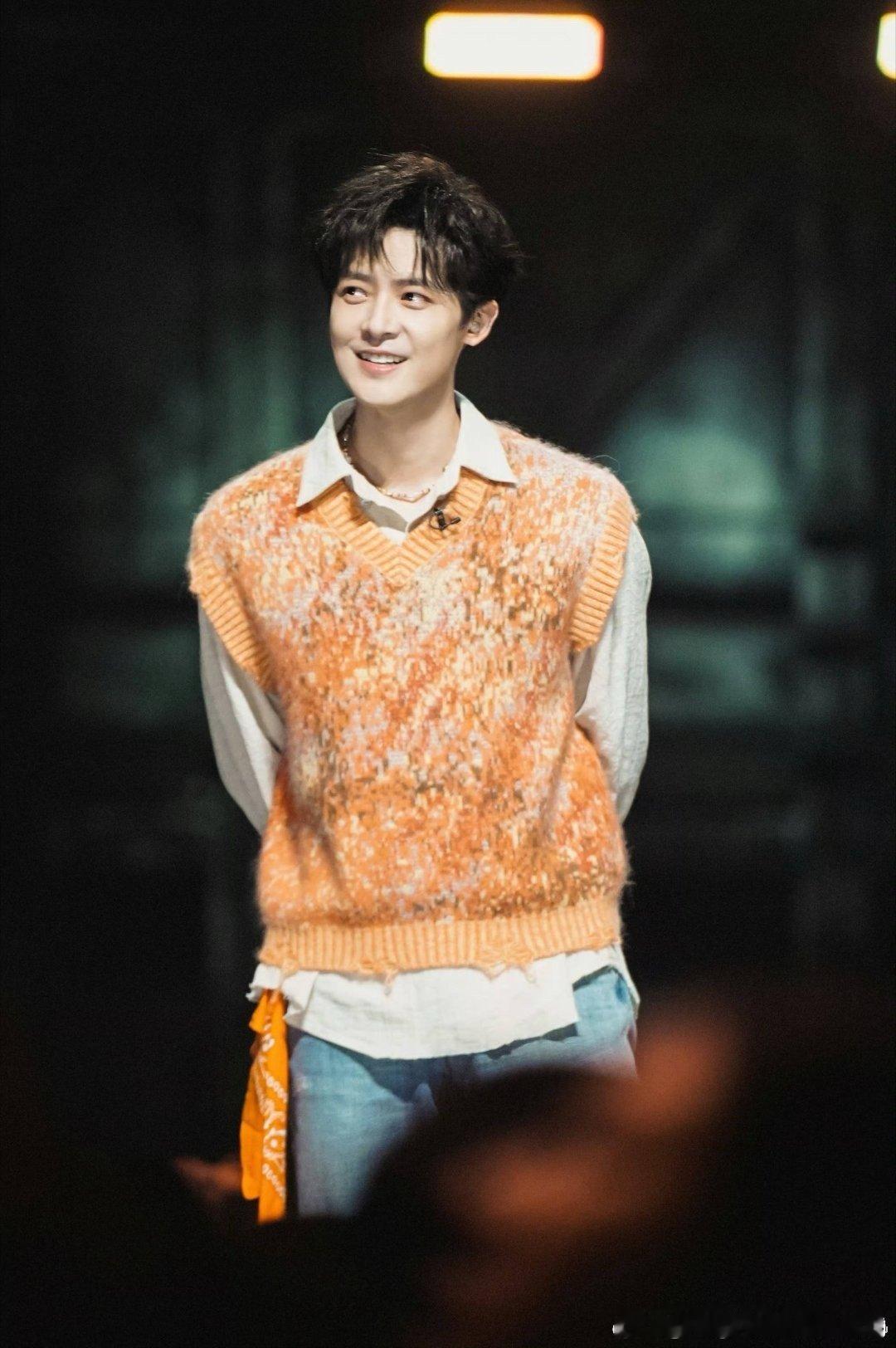 #付辛博披荆斩棘打板# 付辛博告别《披荆斩棘4》，这是结束也是新起点。他在节目中